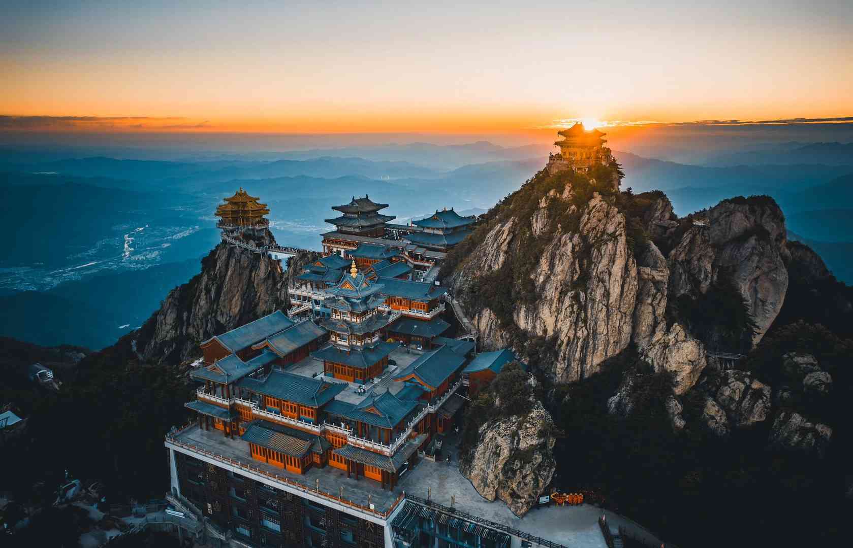 [洛阳旅游] 5A老君山+追梦谷+洛邑古城二日游特价198