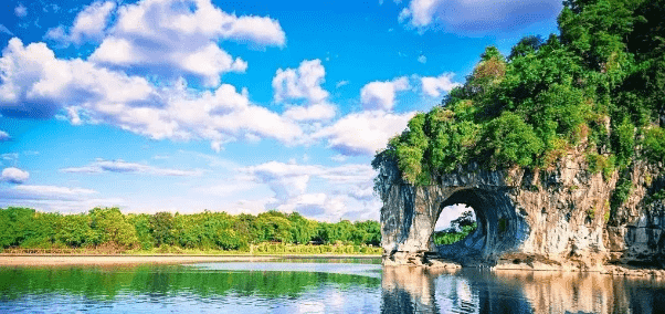 [纯玩桂林] 大美桂林➕象鼻山➕月亮山➕十里画廊➕阳朔西街火车双卧6日游