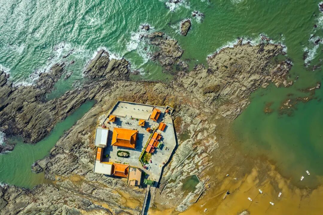 国内几乎“0差评”的城市！不宰游客，太惊艳了，60岁前一定要去一次！